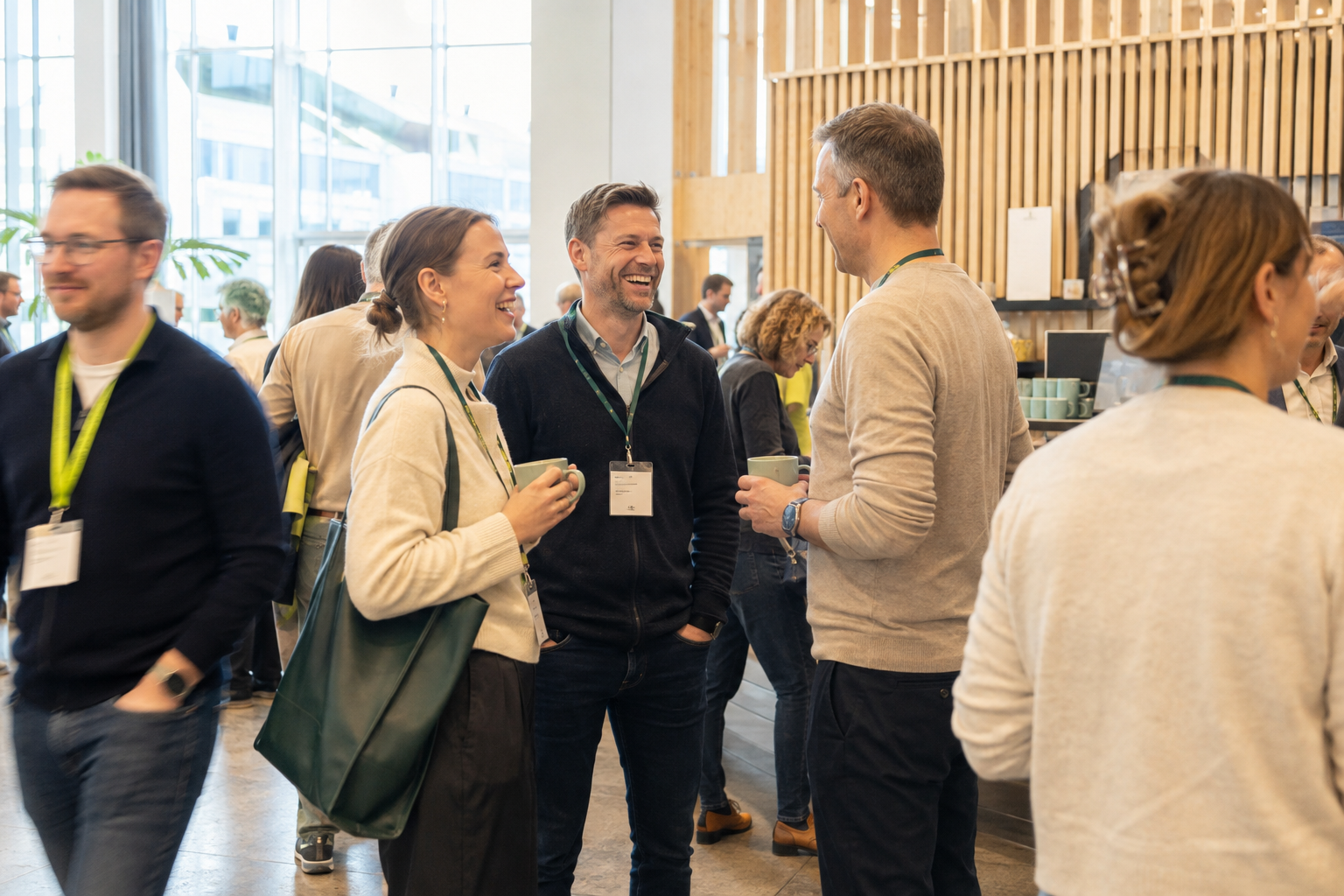 Mingling ved kaffebaren